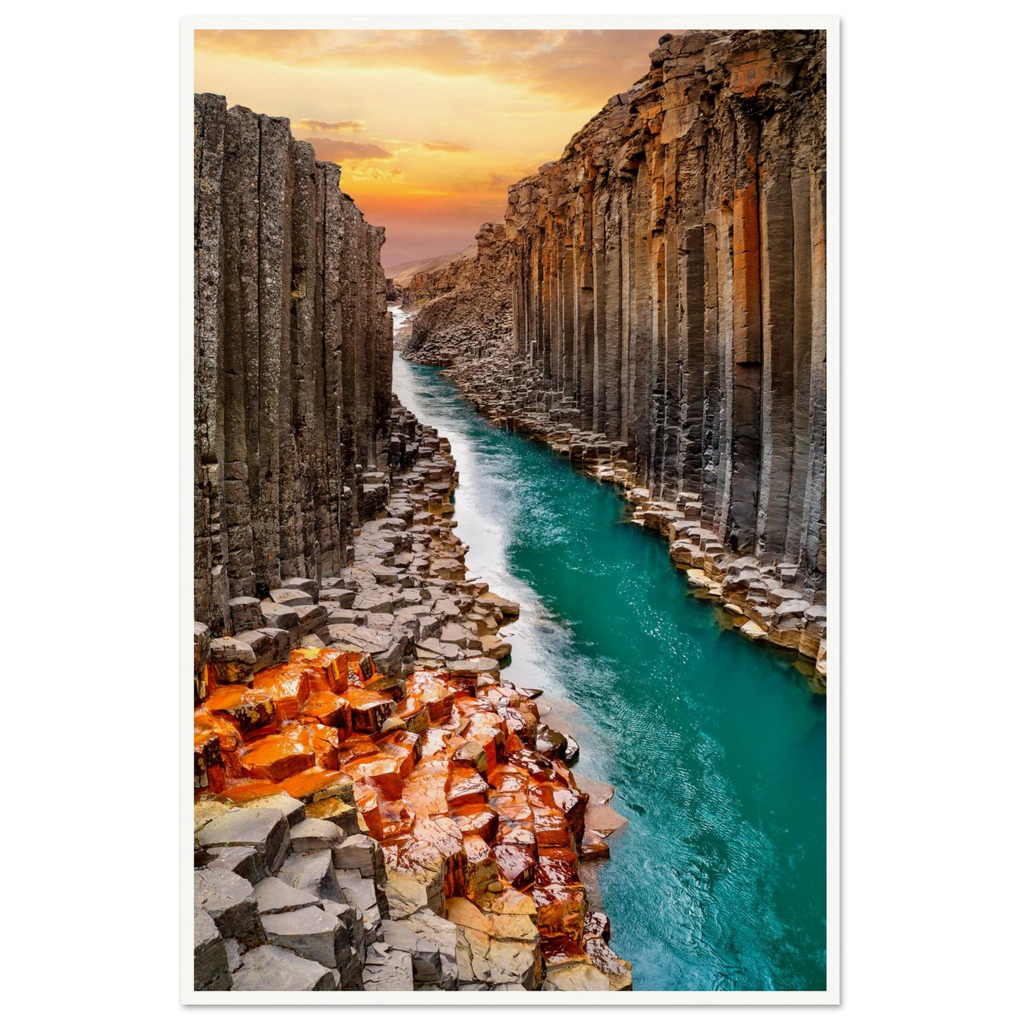 Iceland Rock Walls Poster 60x90 cm 24x36″ Border