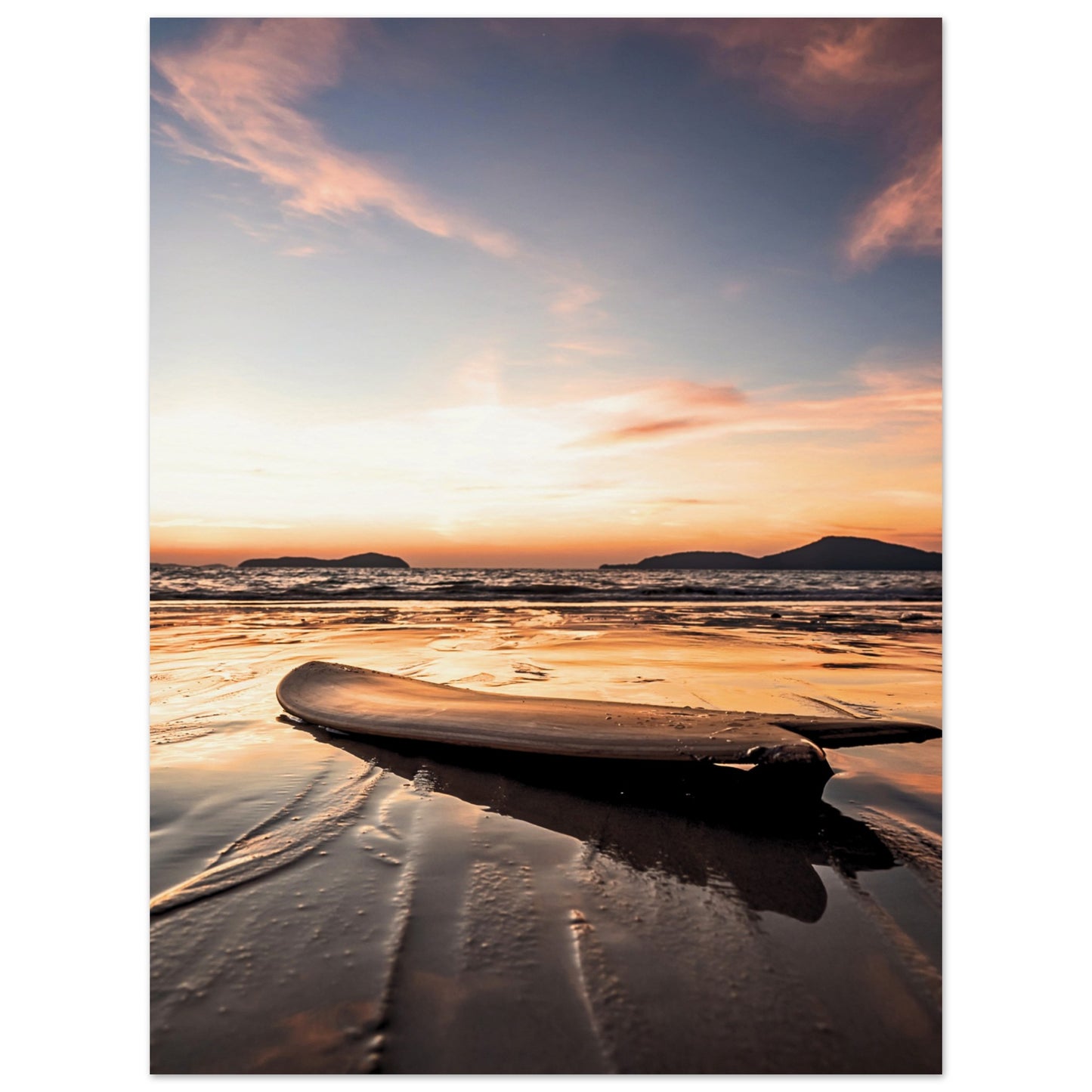 Ocean Glow Surf Poster 30x40 cm 12x16″ No Border