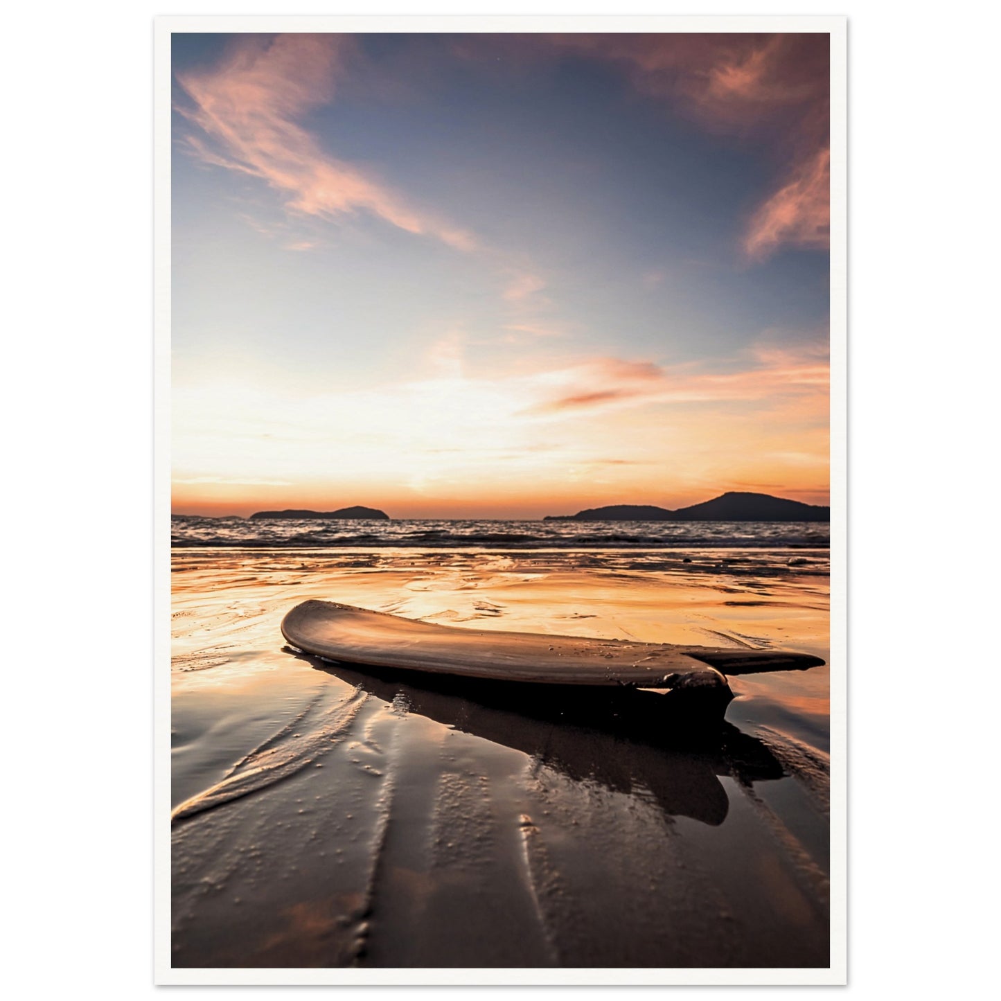 Ocean Glow Surf Poster 50x70 cm 20x28″ Border